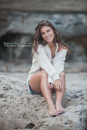 Girl Senior Photo Posing Ideas Inspiration Best Women's Beach Photoshoot San Diego Malibu Venice Beach California Celebrity & Award Winning Photographer Monica Kane Stewart 15th Street Photography
